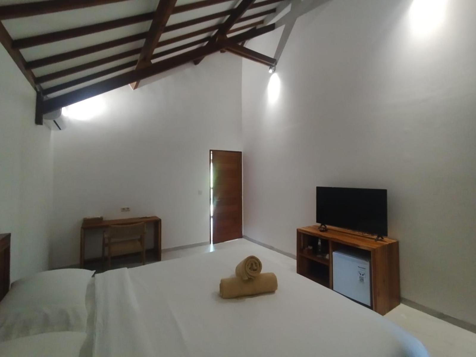 Villa Penyu Гили Траванган Экстерьер фото