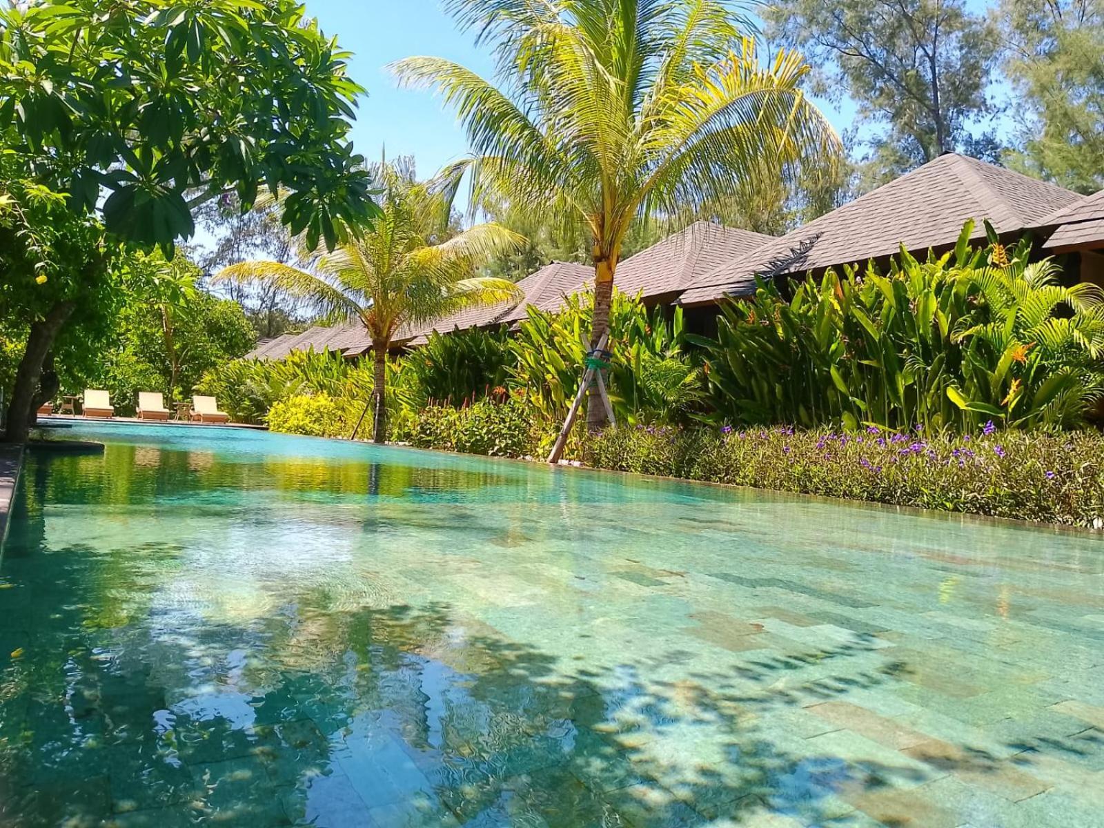 Villa Penyu Гили Траванган Экстерьер фото