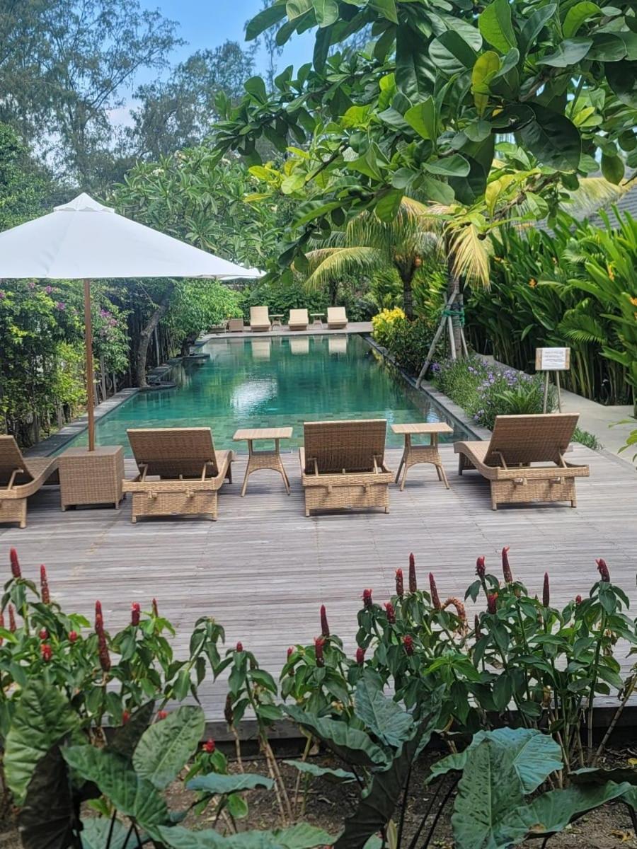 Villa Penyu Гили Траванган Экстерьер фото